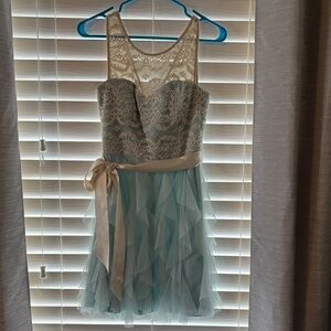 TeezeMe little girls Dress